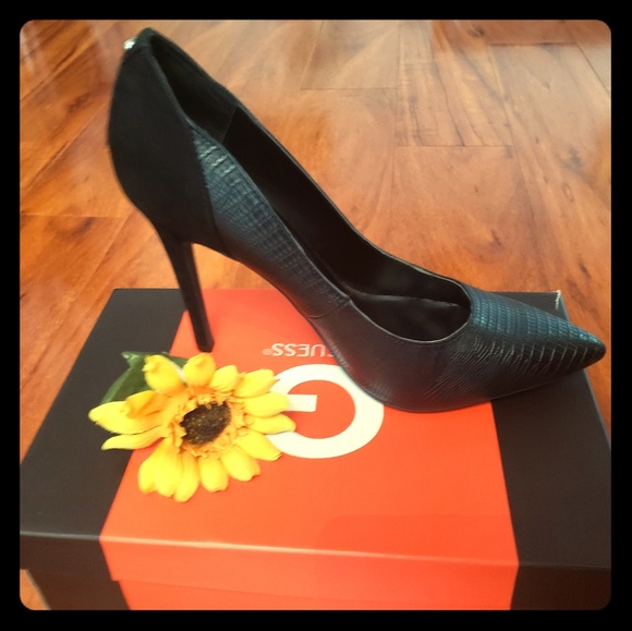 G by Guess Shoes - New G b Guess Womens Two Tone  Leather Pumps